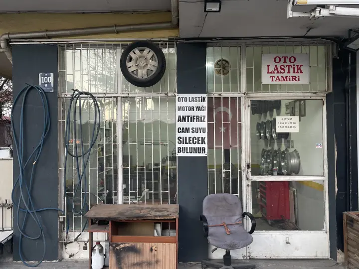 *Gültekin Oto Lastik*
