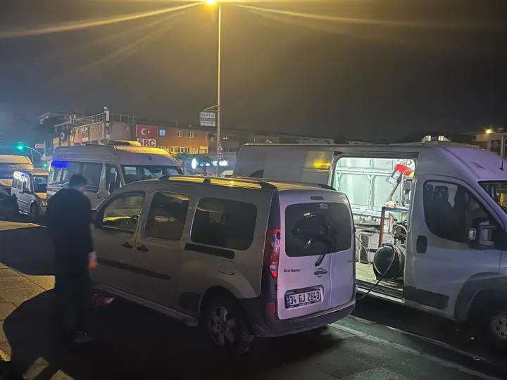 Gümüş Oto Lastik 7/24 Açık Lastikçi Yol Yardım Mobil Lastikçi