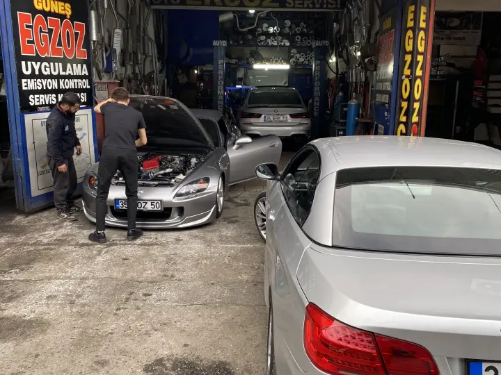 Güneş Egzoz Sencer & Berat Aksu