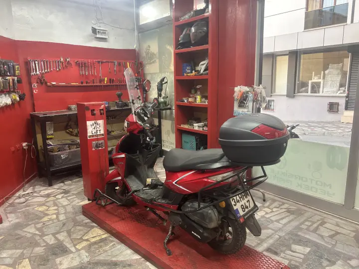 Güneşli motor | Sigortadan Motosiklet Tamiri