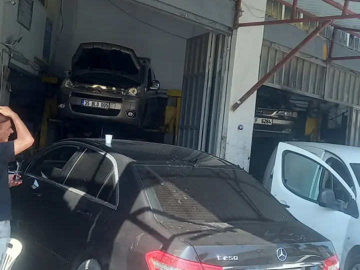 Güveniş Teknik Oto Tamir 2. Sanayi Sitesi Bornova İzmir