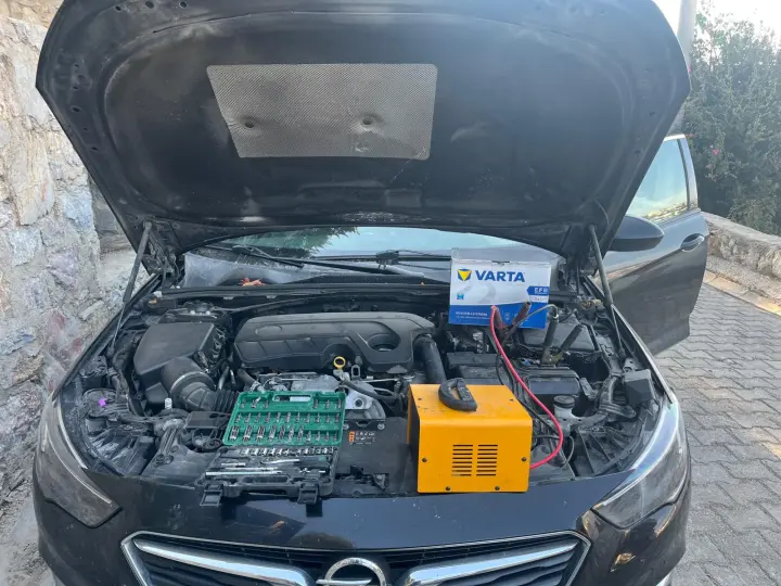 HALİKARNAS OTO LASTİK / VE AKÜ SATIŞ YERİ