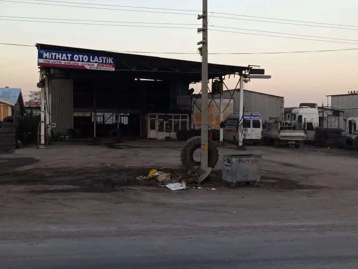Has-iş Mithat Oto Lastik