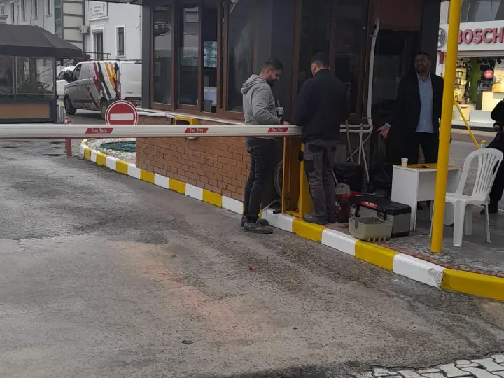Hastane Otoparkı