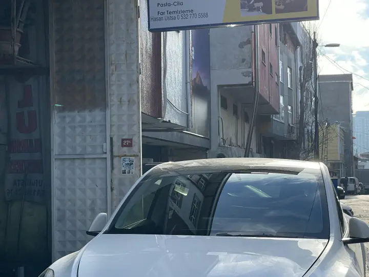 Hızlı Oto Kaporta Boyasız göçük düzeltme