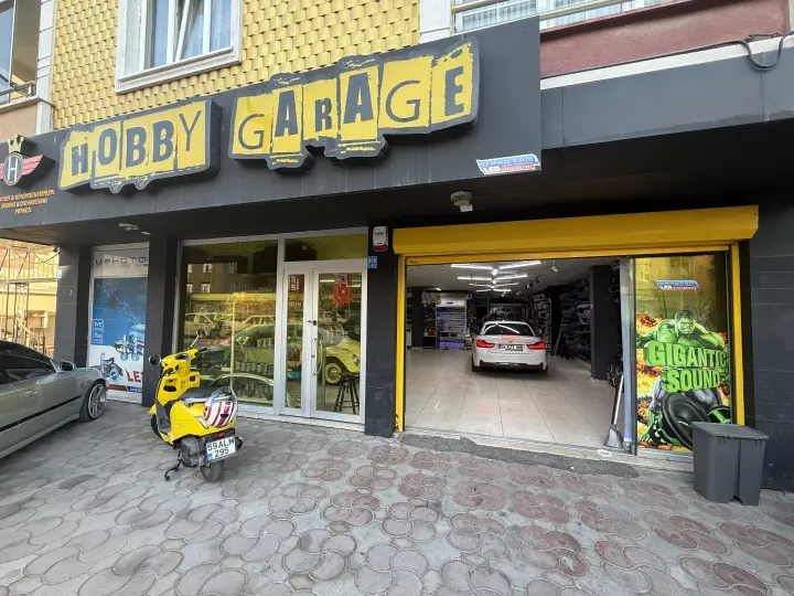 HOBBY GARAGE
