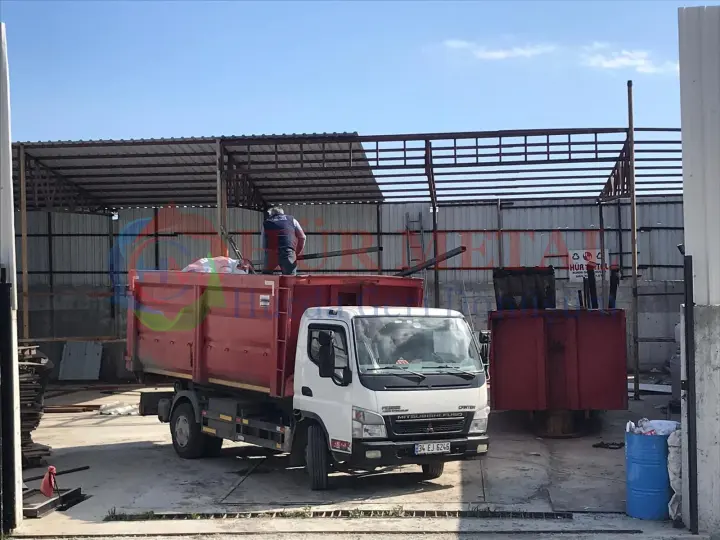 HÜR METAL HURDA GERİ DÖNÜŞÜM -İSTANBUL HADIMKÖY HURDA ALANLAR-KABLO -BAKIR-PASLANMAZ-316-304-ALAN-DEMİR-HURDA PVC-KOMPOZİT