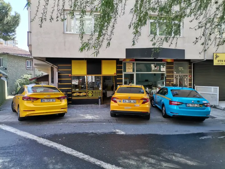 İçerenköy Taksi Durağı