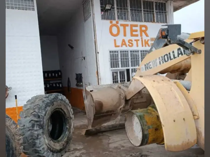 İDİL OTO LASTİK 7/24 ÖTER OTO LASTİK TAHİR USTA ŞEHMUS. USTA