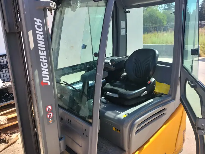 İES elektronik forklift