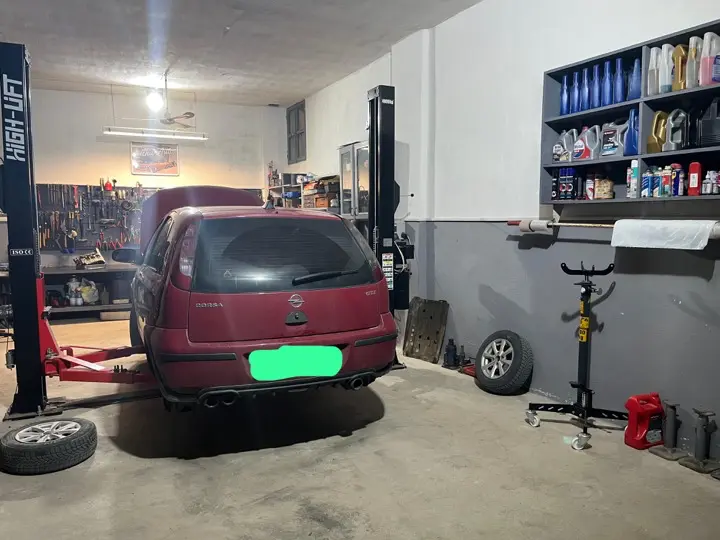 İLHAN AUTO CENTER