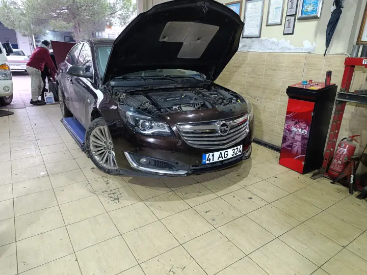 İnsignia Astra J AFL far tamir ve bakım