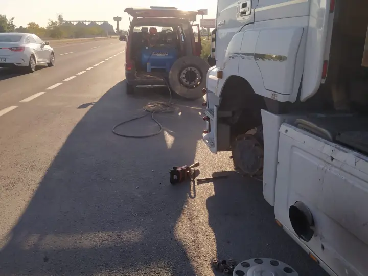 Işıklı Oto Lastik & Yıkama 7/24 Yol Yardım