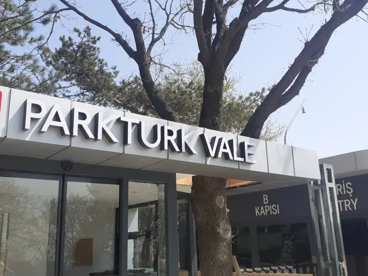 İSPARK Küçük Çamlıca Otoparkı