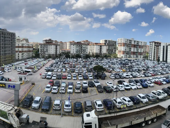 İSPARK Sabiha Gökçen Açık Otoparkı Otoparkı