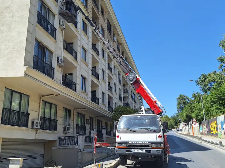 İstanbul Sarıçiçek Vinç