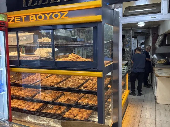 izzet fırın börek gaziemir