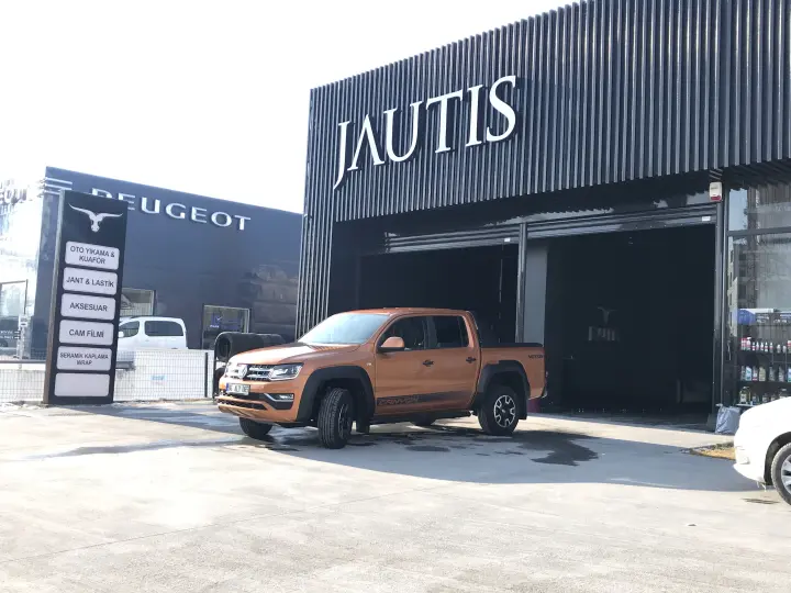 Jautis Van