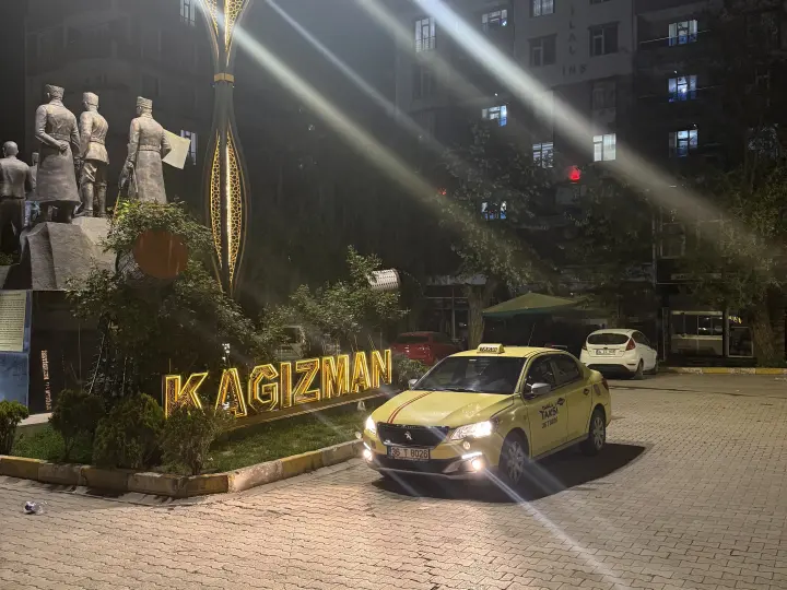 Kağızman Taksi Emrah Gürbüz