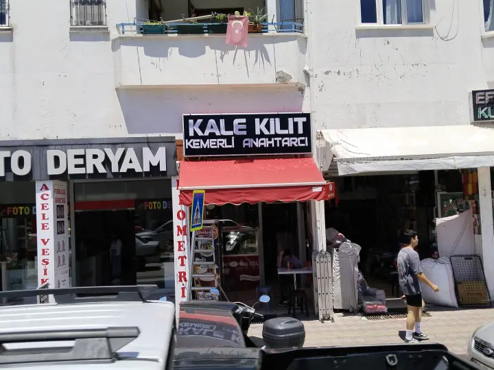 Kale Kilit Kemerli Oto Anahtar