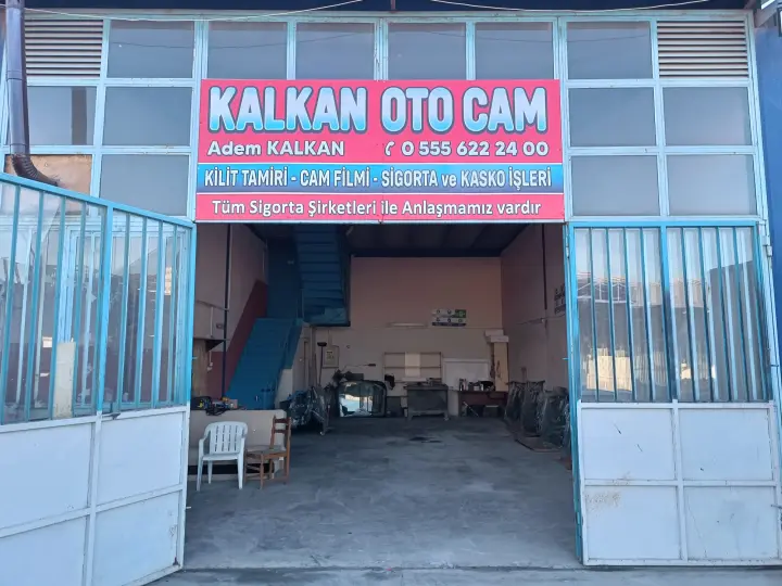 Kalkan oto cam kilit