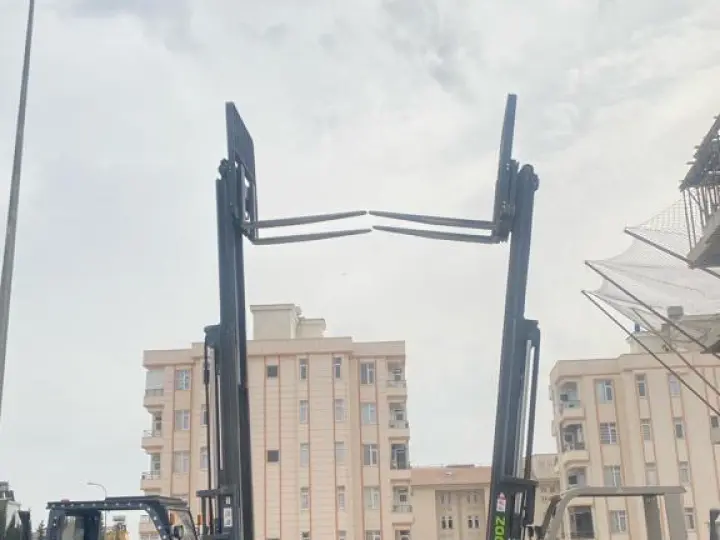Karaköprü forklift Manitou vinç kiralama