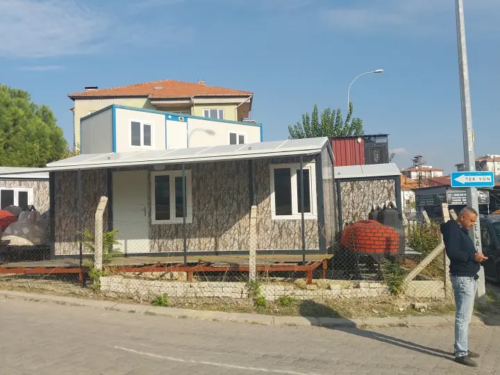 Karataş vinç konteyner