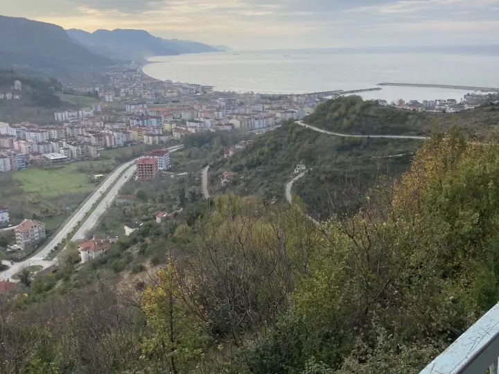 Kardeşler Oto Tamirhanesi