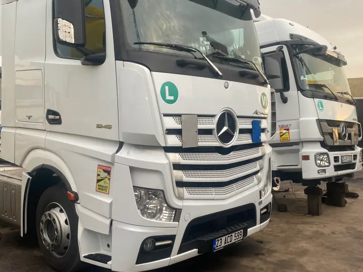 Kardeşler Otomotiv truck servis