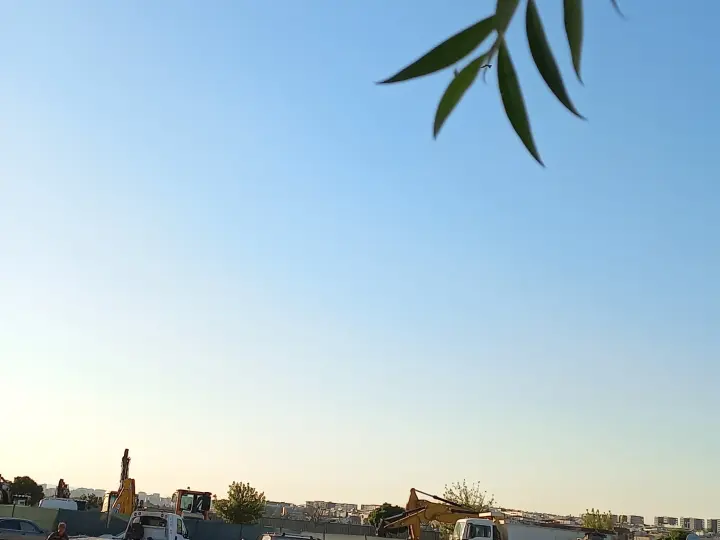 Kardeşler otopark