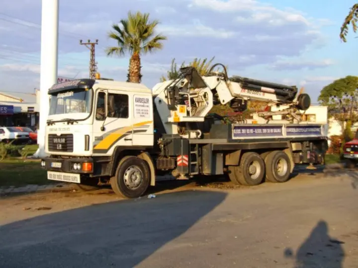 KARDEŞLER VİNÇ, PLARTFORM ve OTO KURTARMA HİZMETLERİ 7X24