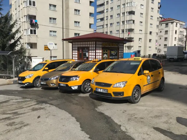 Karşıyaka Taksi Durağı
