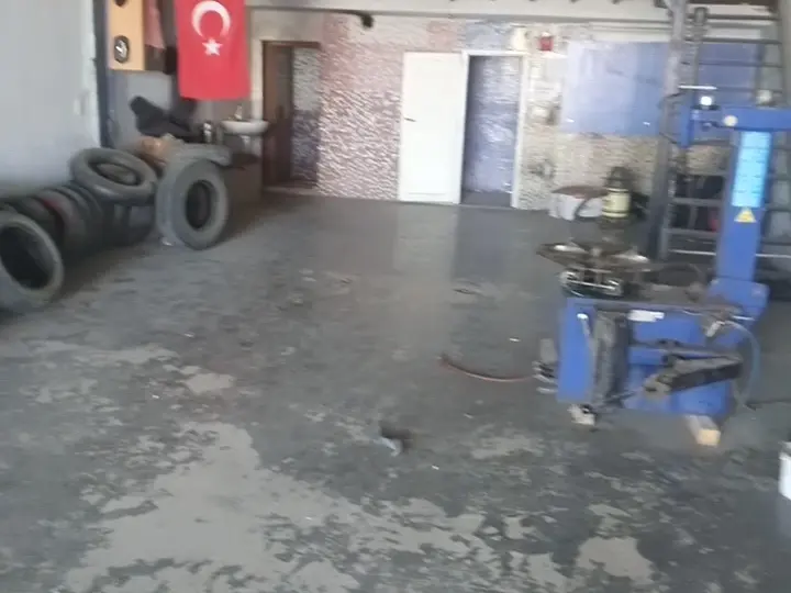 Kaya Oto Lastik (Sarıgöl Lastikçi 2. El Oto Lastik Yol Yardım)