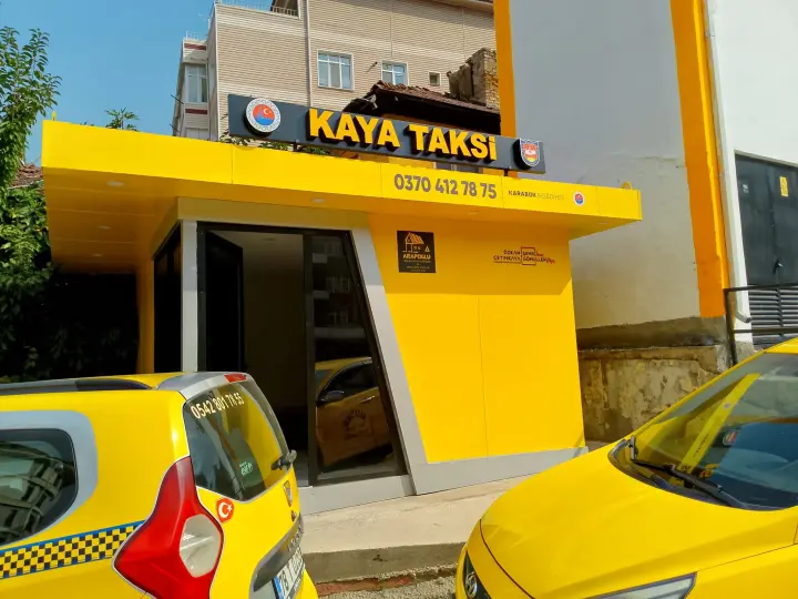 Kaya Taksi Durağı