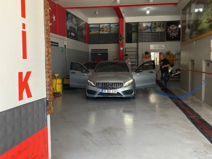 Kayalar Oto Yıkama & Lastik Tamiri