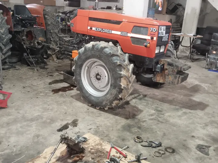 Kayapalı traktör ve Servisi