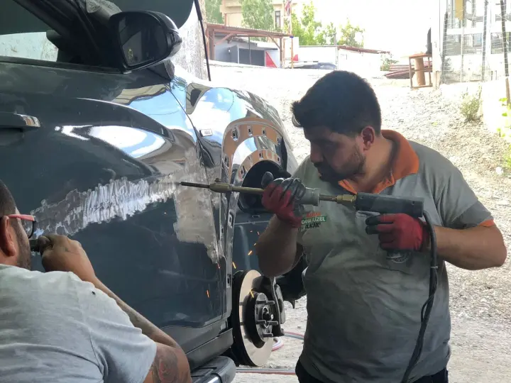 KAYRETLİ OTO KAPORTA