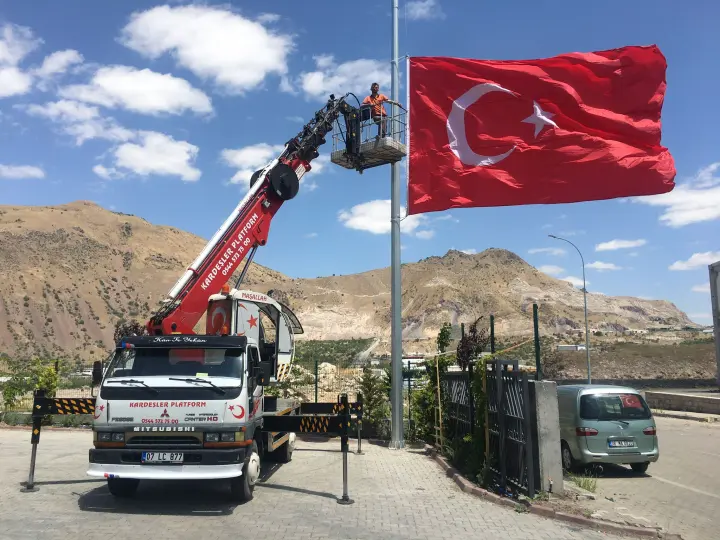 Kayseri Kardeşler Platform ve Sepetli Vinç Kiralama