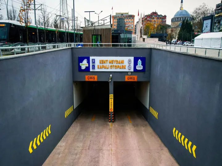 Kent Meydanı Otoparkı