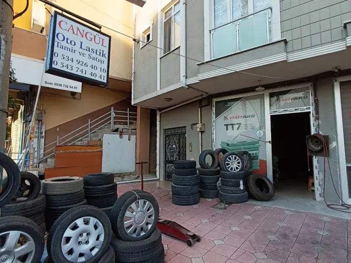 KİNGLAS OTO LASTİK TAMİR & SATIŞ