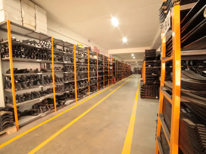 Kioti Yedek Parça Cam