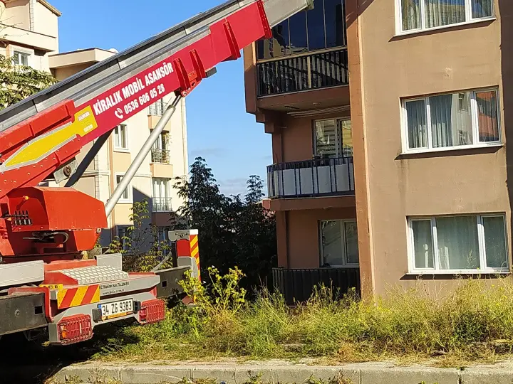 Kiralık asansör