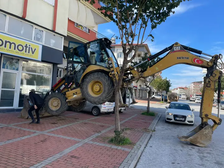 Kiralık kepçe türkoğulları inşaat