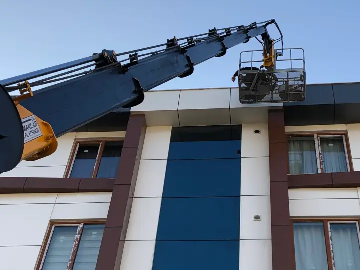 Kiralık Sepetli Vinç