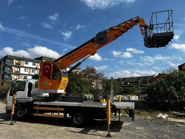 Kiralık vinç sepetli platform