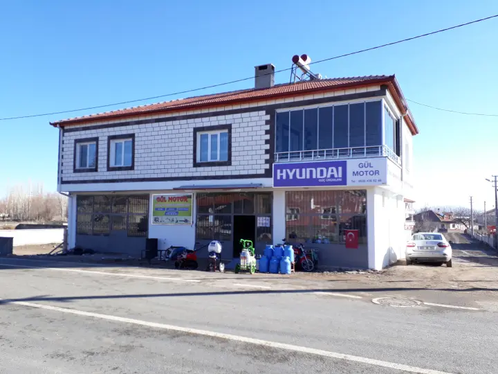 KOCALAR TRAKTÖR VE ARABA TAMIRHANESİ