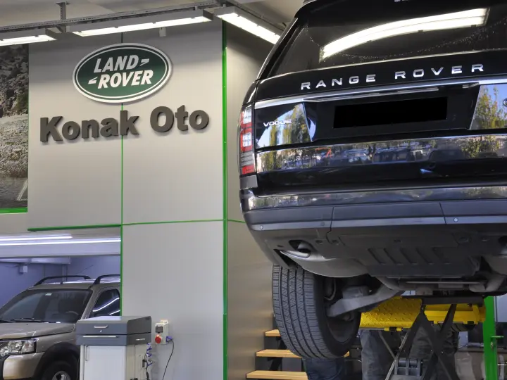 Konak Oto Land Rover Servis