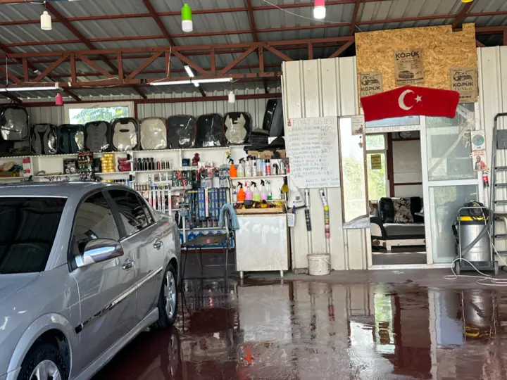 Köpük oto yıkama