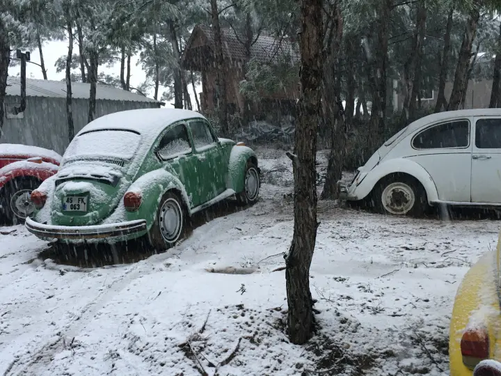 Koşan AT’lar Vosvos Tamirhanesi İzmir