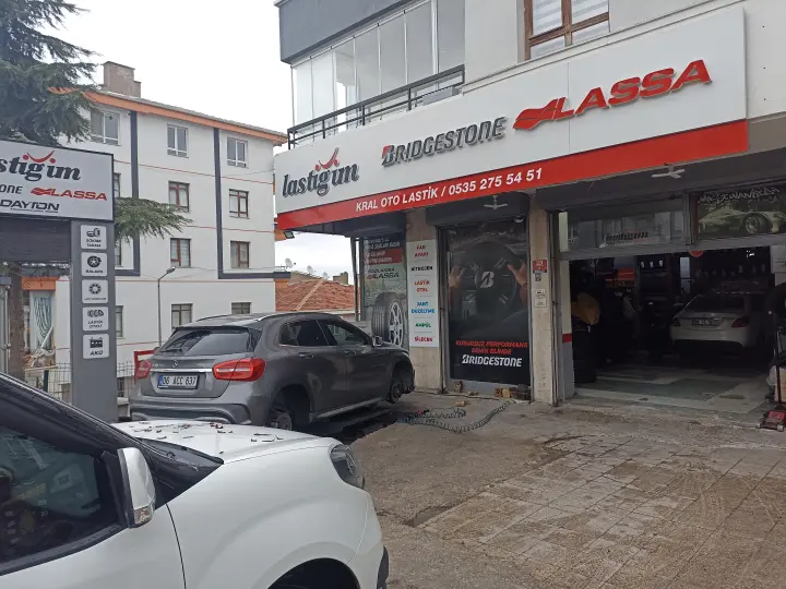 Kral Oto Lastik